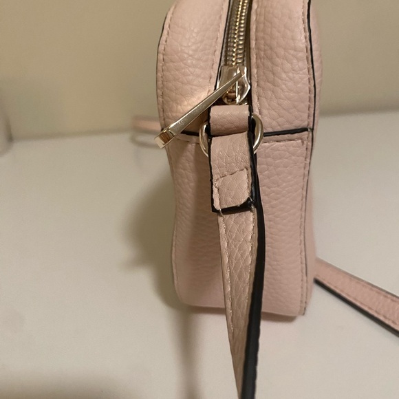 Michael Kors Hello Gorgeous- blush pink crossbody bag - Picture 2 of 10